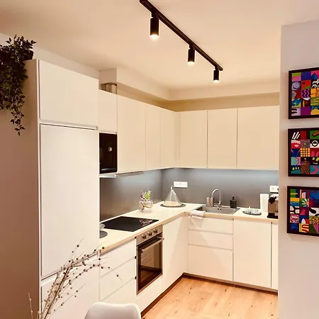 Capri Belvarosi Kerttel Apartment Debrecen